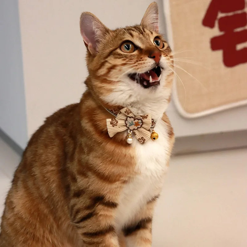 Breakaway Cat Collar, Bowknot Adjustable Kitten Collar with Bell, Lightweight Pet Safety Collar, Pet collars for Cats & Puppy